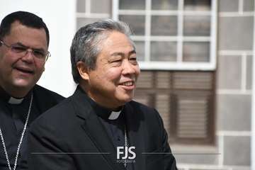 Visita del nuncio del Papa a la Basílica de Telde/Francisco Javier Santana y Antonio Alí.